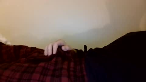 laurence00702 online show from 2, 11, 2025