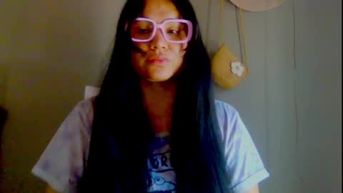 Snapshot of laurengirls1 chatting on 5, 5, 2026 onlyfan laureng7 - 7 laureng2 online show from 5, 5, 2026