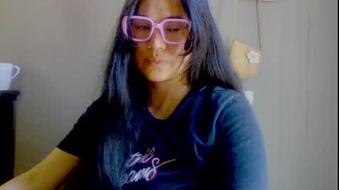 Snapshot of laurengirls1 chatting on 6, 5, 2026 onlyfan laureng7 - 7 laureng2 online show from 6, 5, 2026