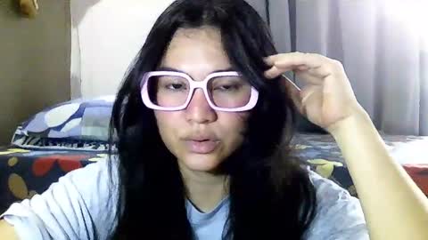 Snapshot of laurengirls1 chatting on 21, 5, 2026 onlyfan laureng7 - 7 laureng2 online show from 21, 5, 2026
