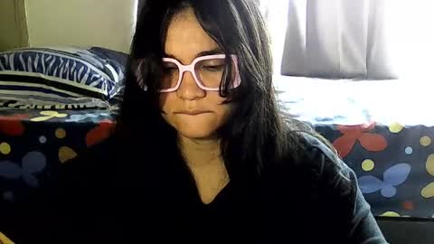 Snapshot of laurengirls1 chatting on 27, 5, 2026 onlyfan laureng7 - 7 laureng2 online show from 27, 5, 2026