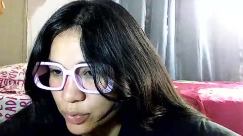Snapshot of laurengirls1 chatting on 1, 6, 2026 onlyfan laureng7 - 7 laureng2 online show from 1, 6, 2026