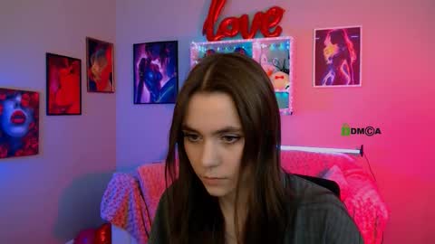 Laure online show from 23, 3, 2026