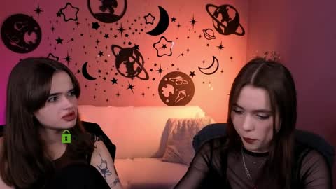 Laure online show from 10, 4, 2026