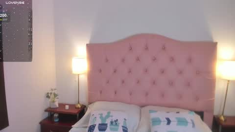 laurenn_smitth online show from 13, 2, 2025