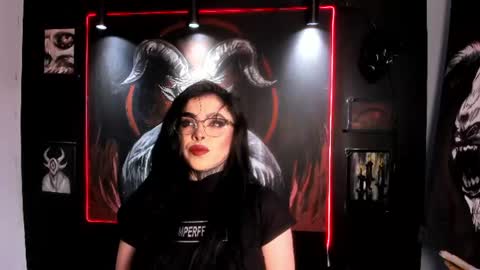 Snapshot of laurenrousexx chatting on 29, 6, 2026 LAUREN INDEPENDENT MODEL HELP ME REACH 100 LIKES PLS online show from 29, 6, 2026