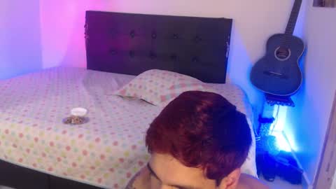 Lauren and Cristopher online show from 30, 1, 2025