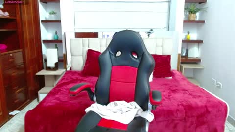 laurent online show from 29, 1, 2025