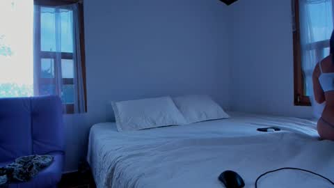 Lucie  online show from 10, 3, 2025