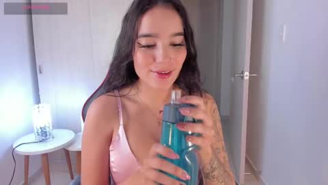 Snapshot of laurenturner_ chatting on 21, 2, 2025 Miss lauren online show from 21, 2, 2025