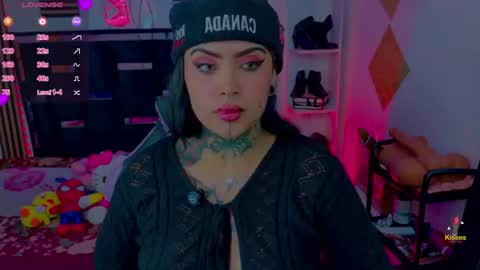 Snapshot of lauri_ink chatting on 25, 6, 2026 lauri online show from 25, 6, 2026