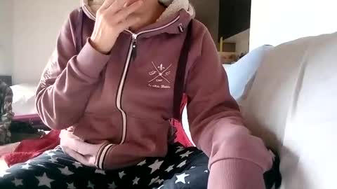 Snapshot of lauriehotxxx chatting on 9, 12, 2024 lauriehotxxx online show from 9, 12, 2024