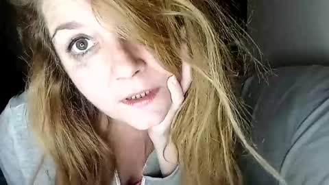 Snapshot of lauriehotxxx chatting on 5, 2, 2025 lauriehotxxx online show from 5, 2, 2025