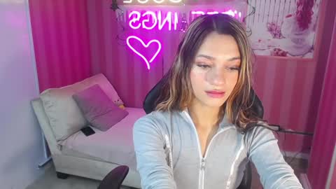 Snapshot of laurita_b chatting on 28, 12, 2024 Laurita  online show from 28, 12, 2024