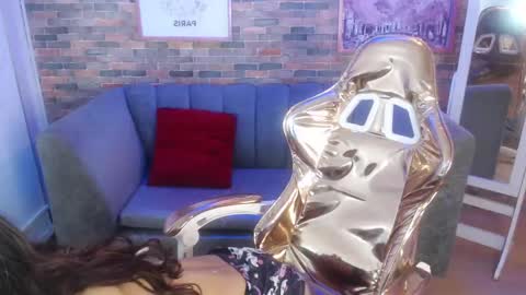 Snapshot of laurita_b chatting on 10, 2, 2025 Laurita  online show from 10, 2, 2025