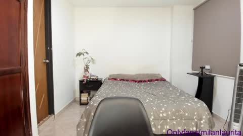 Snapshot of lauritamilan1 chatting on 29, 12, 2024 laura   online show from 29, 12, 2024