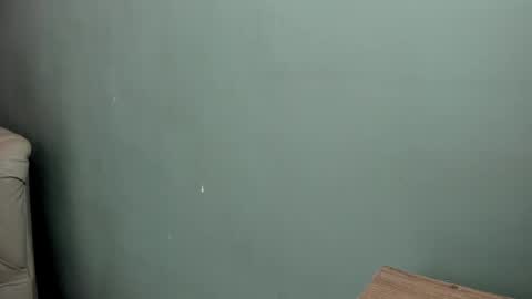 Snapshot of lauroberts chatting on 28, 2, 2025 Lau Roberts online show from 28, 2, 2025