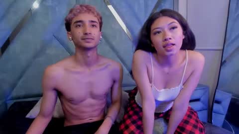 Snapshot of laurynandnarem chatting on 14, 12, 2025 Laury and Narem online show from 14, 12, 2025