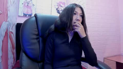 Snapshot of laurynandnarem chatting on 22, 2, 2026 Laury and Narem online show from 22, 2, 2026