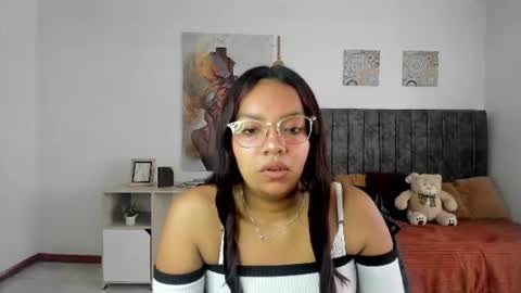 Snapshot of lauu7 chatting on 23, 6, 2026 lauu7 online show from 23, 6, 2026