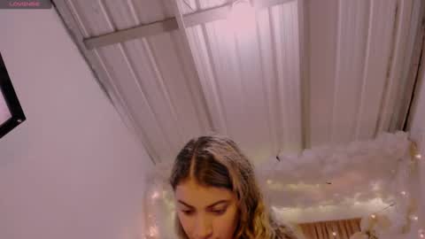 Lauu G online show from 31, 12, 2024