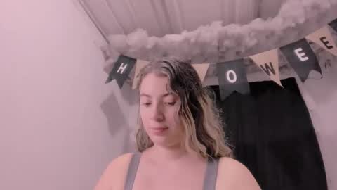 Lauu G online show from 31, 10, 2025