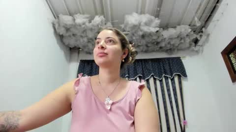 Snapshot of lauu_g chatting on 20, 5, 2026 Lauu G online show from 20, 5, 2026
