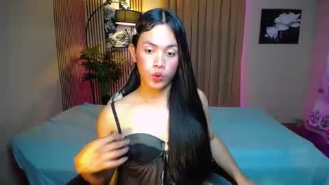Snapshot of lava_lux chatting on 1, 10, 2025 LUXX online show from 1, 10, 2025