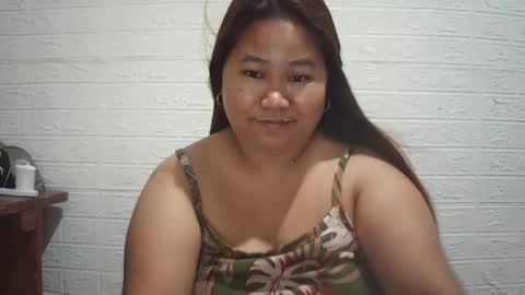 Snapshot of lavalyn214 chatting on 11, 5, 2026 lavalyn214 online show from 11, 5, 2026