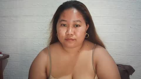 Snapshot of lavalyn214 chatting on 15, 5, 2026 lavalyn214 online show from 15, 5, 2026