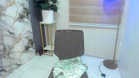 Snapshot of lavanderfields chatting on 29, 9, 2025 Lavad online show from 29, 9, 2025