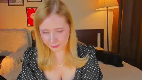 Snapshot of lavender_tender chatting on 17, 5, 2026 Lav online show from 17, 5, 2026
