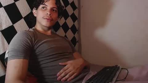 Snapshot of lax777_ chatting on 4, 5, 2026 ZAmbrano online show from 4, 5, 2026