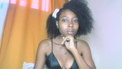 layannek online show from 14, 10, 2025