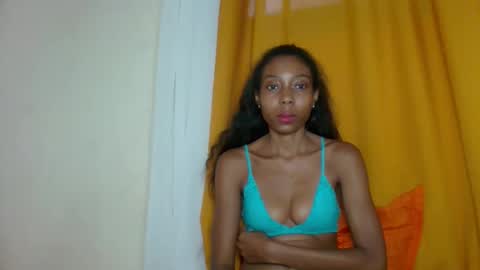 Snapshot of layannek chatting on 2, 2, 2026 layannek online show from 2, 2, 2026