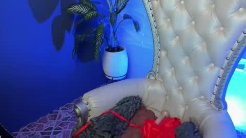 Layla online show from 31, 10, 2025