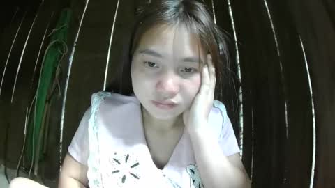 layla_999 online show from 11, 4, 2026