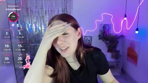 layla_glam online show from 20, 10, 2025