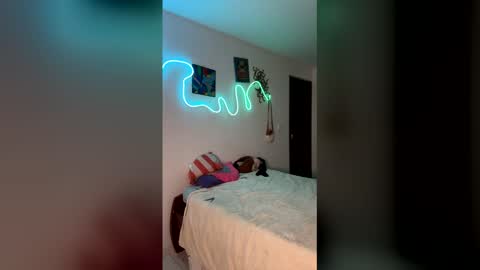 Snapshot of layla_poison chatting on 13, 1, 2026 Layla online show from 13, 1, 2026