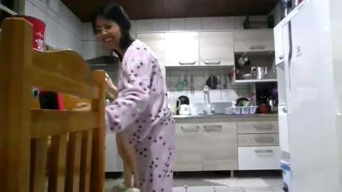 Snapshot of laylabrasil chatting on 17, 7, 2026 kelly online show from 17, 7, 2026