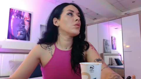 laylacruz online show from 31, 12, 2024