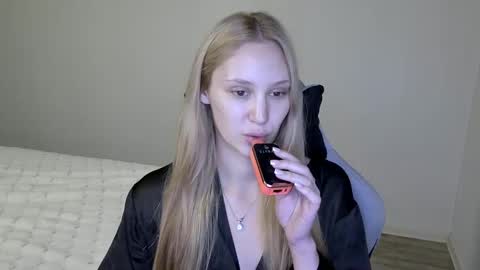 LaylaPretty001 online show from 16, 11, 2025