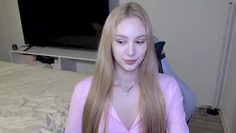 LaylaPretty001 online show from 26, 2, 2026