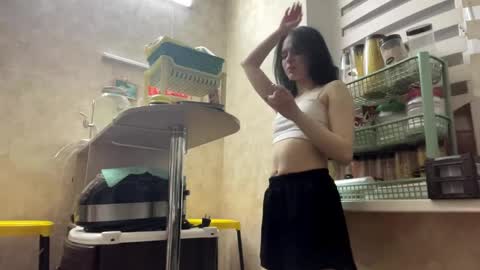 Snapshot of laylawintz chatting on 27, 3, 2026 Luna online show from 27, 3, 2026