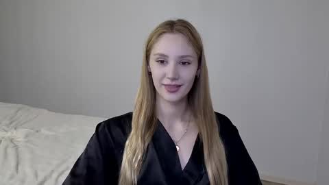 Laylla001 online show from 4, 12, 2024