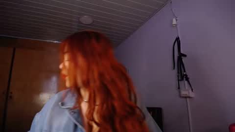 Snapshot of layna_cold chatting on 1, 2, 2025 Vannessa online show from 1, 2, 2025
