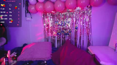 Snapshot of layna_cold chatting on 8, 2, 2025 Vannessa online show from 8, 2, 2025