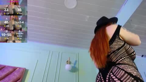 Snapshot of layna_cold chatting on 7, 10, 2025 Vannessa online show from 7, 10, 2025