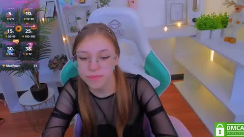 Snapshot of layriantavee chatting on 10, 1, 2025 layriantavee online show from 10, 1, 2025