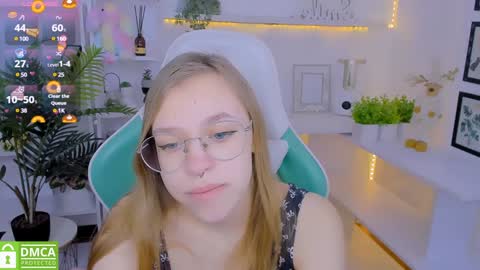 Snapshot of layriantavee chatting on 29, 1, 2025 layriantavee online show from 29, 1, 2025